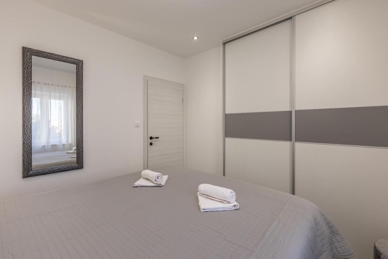 Apartments Petra Bol Ngoại thất bức ảnh