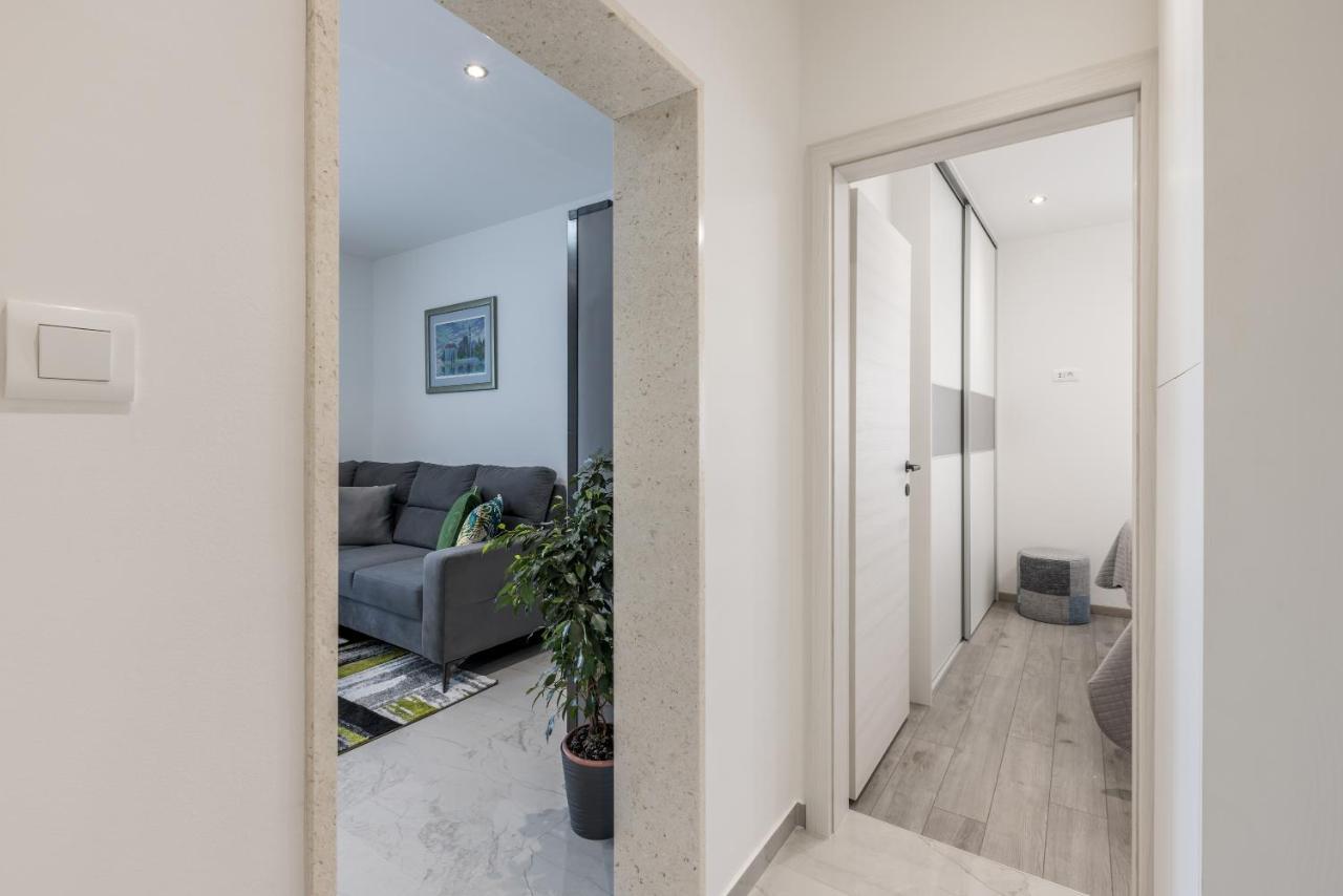 Apartments Petra Bol Ngoại thất bức ảnh